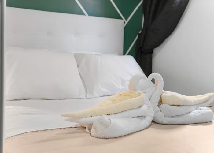 Alojamento de Acomodação e Pequeno-almoço 7a 3*